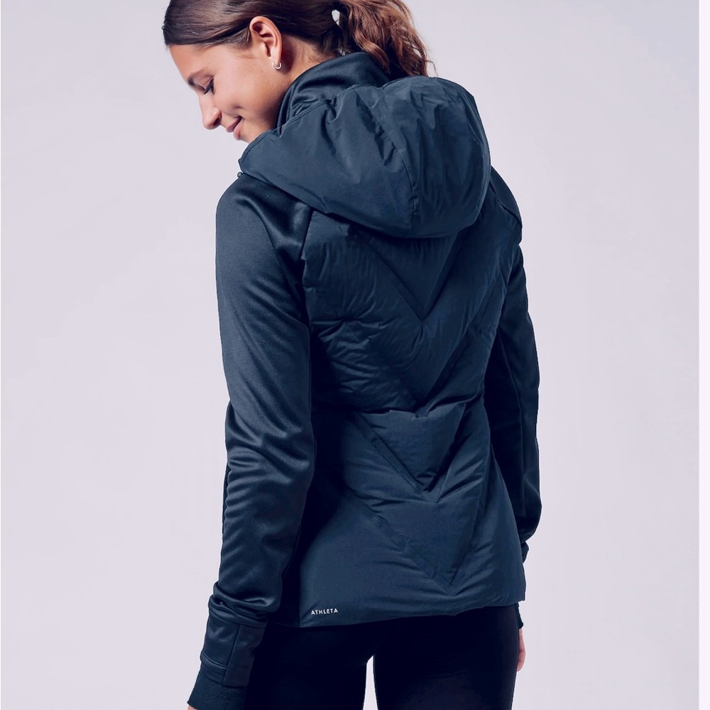 NWT Athleta Inlet puffer Jacket Navy Blue SZ M